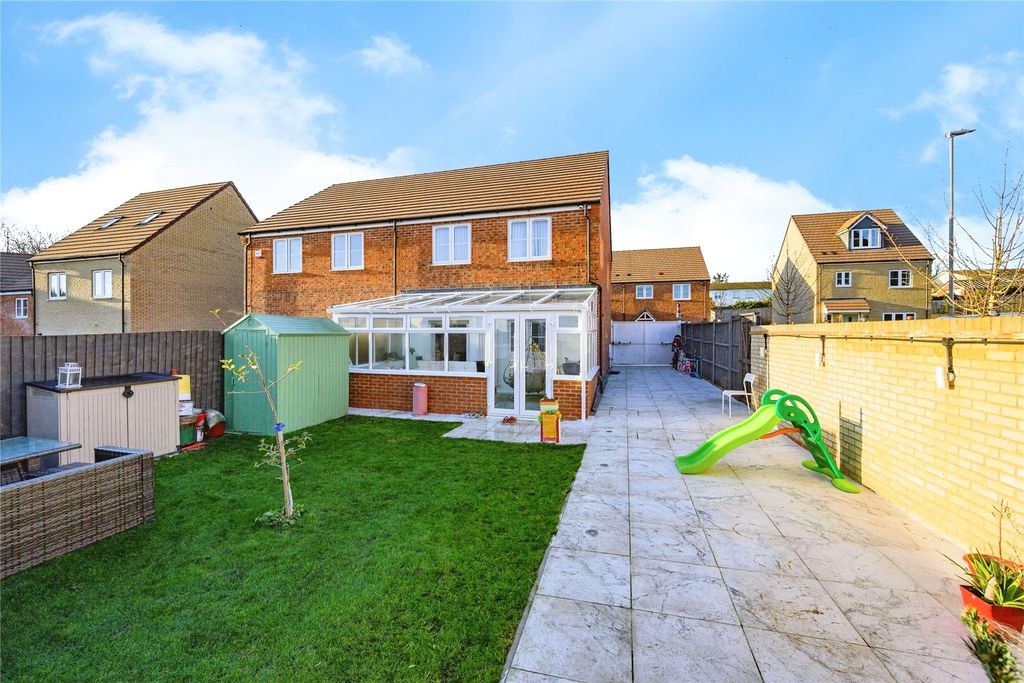 Property photo 2 of 19 Picture No. 12