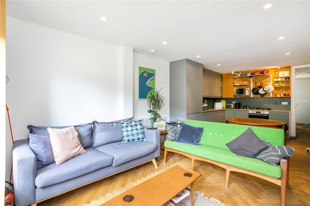 Property photo 1 of 13 Picture No. 05