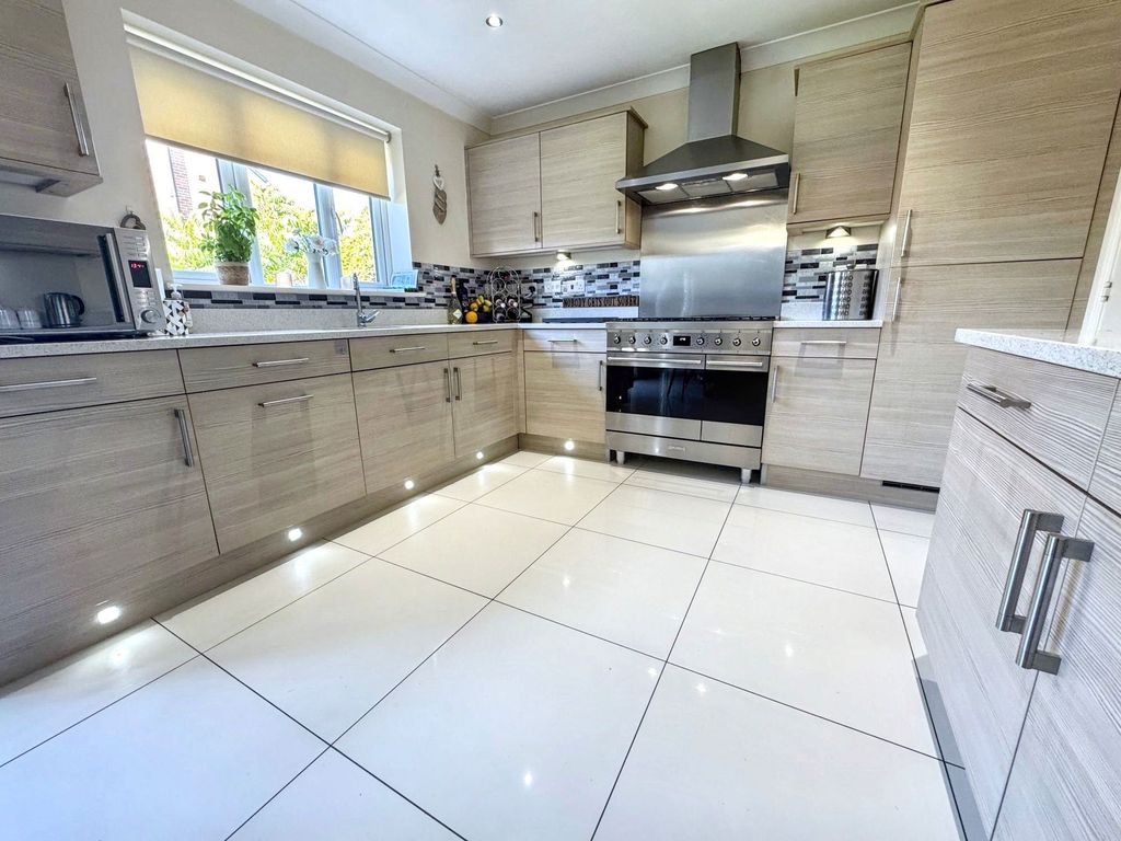 Additional image 8 of 5 bed detached house for saleCresta View, Houghton Le Spring DH5