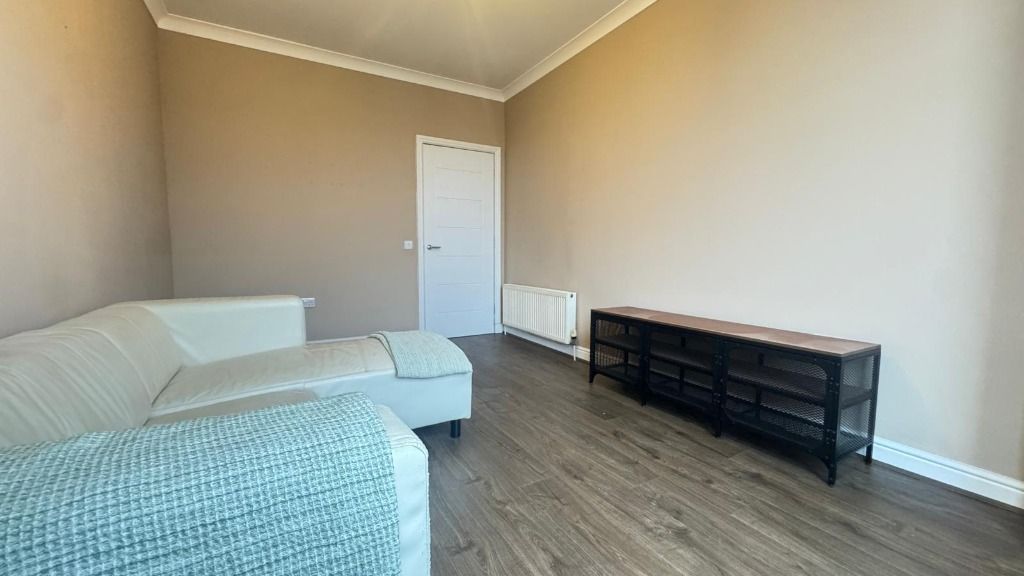 Property photo 3 of 11 Photo 3