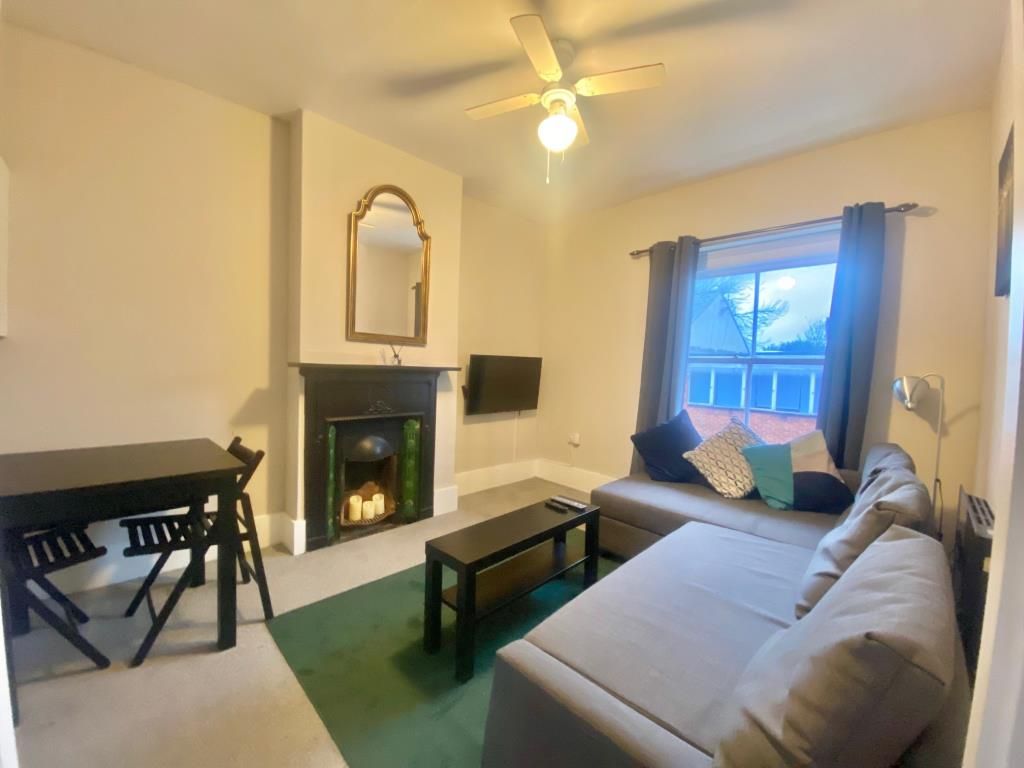 Property photo 2 of 4 Living Room