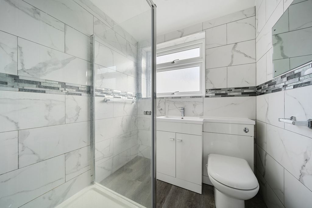 Property photo 3 of 16 1302101-5-6839E22...