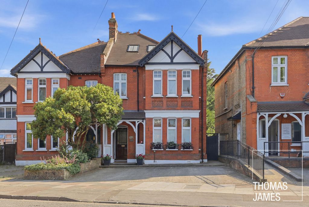 Property photo 1 of 33