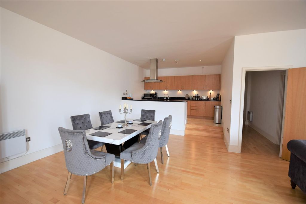 Property photo 3 of 22 Dining Room