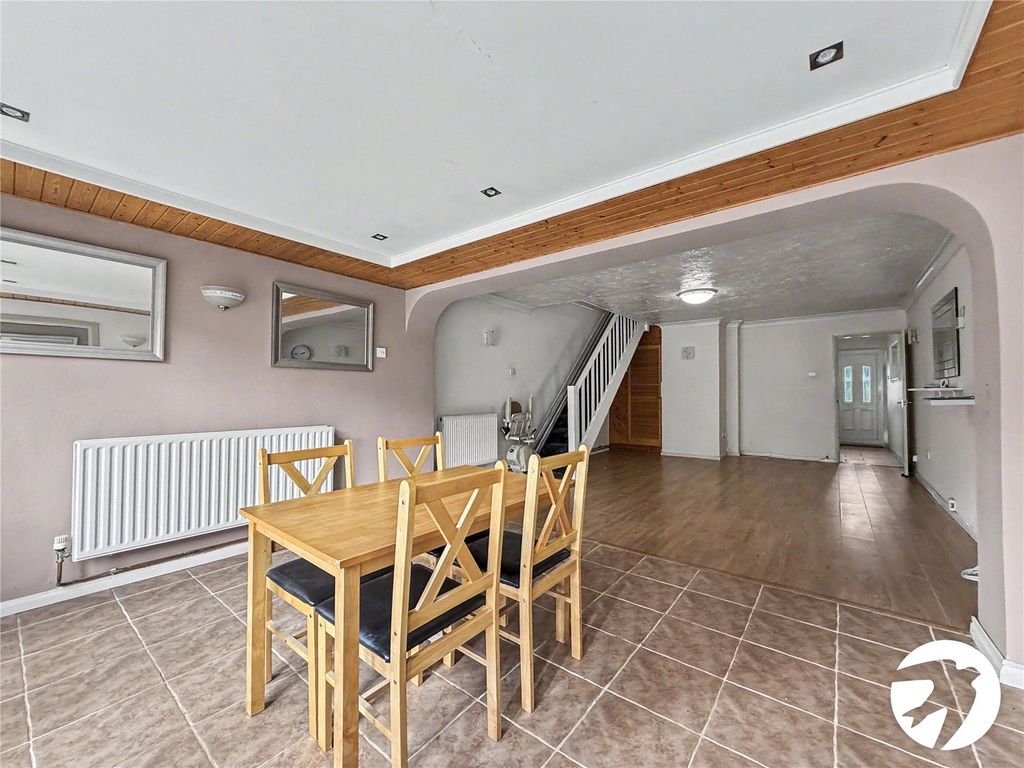 Property photo 3 of 12 Picture No. 04