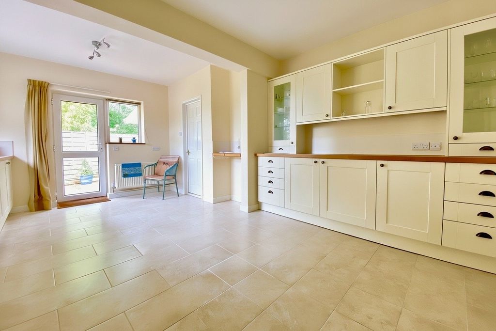 Property photo 2 of 39 Gallery