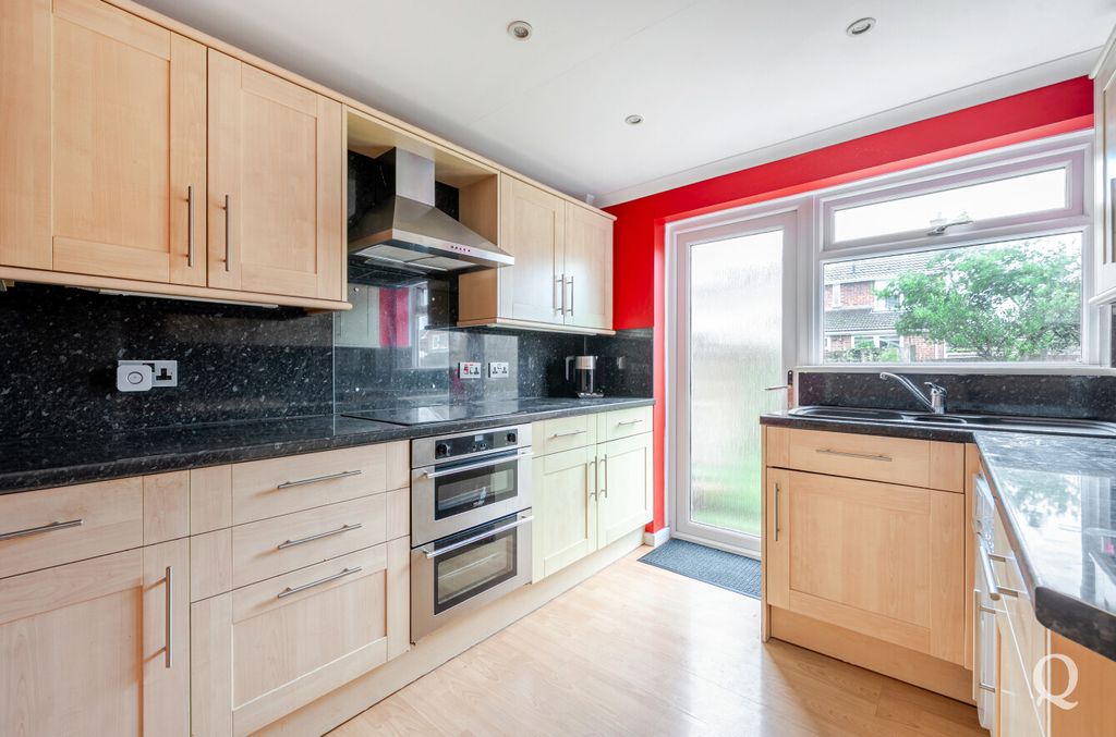 Property photo 2 of 21 78Cbd7A8-Eb26-41B...