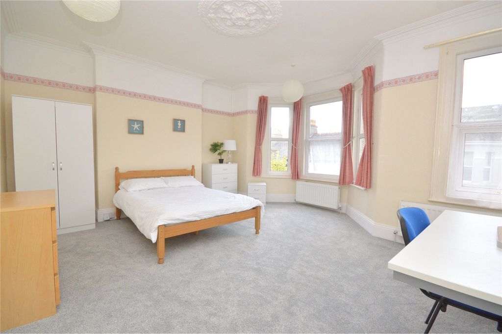 Property photo 3 of 10 Bedroom 1