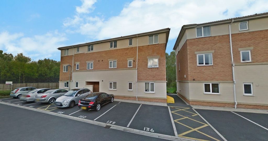 Property photo 1 of 8