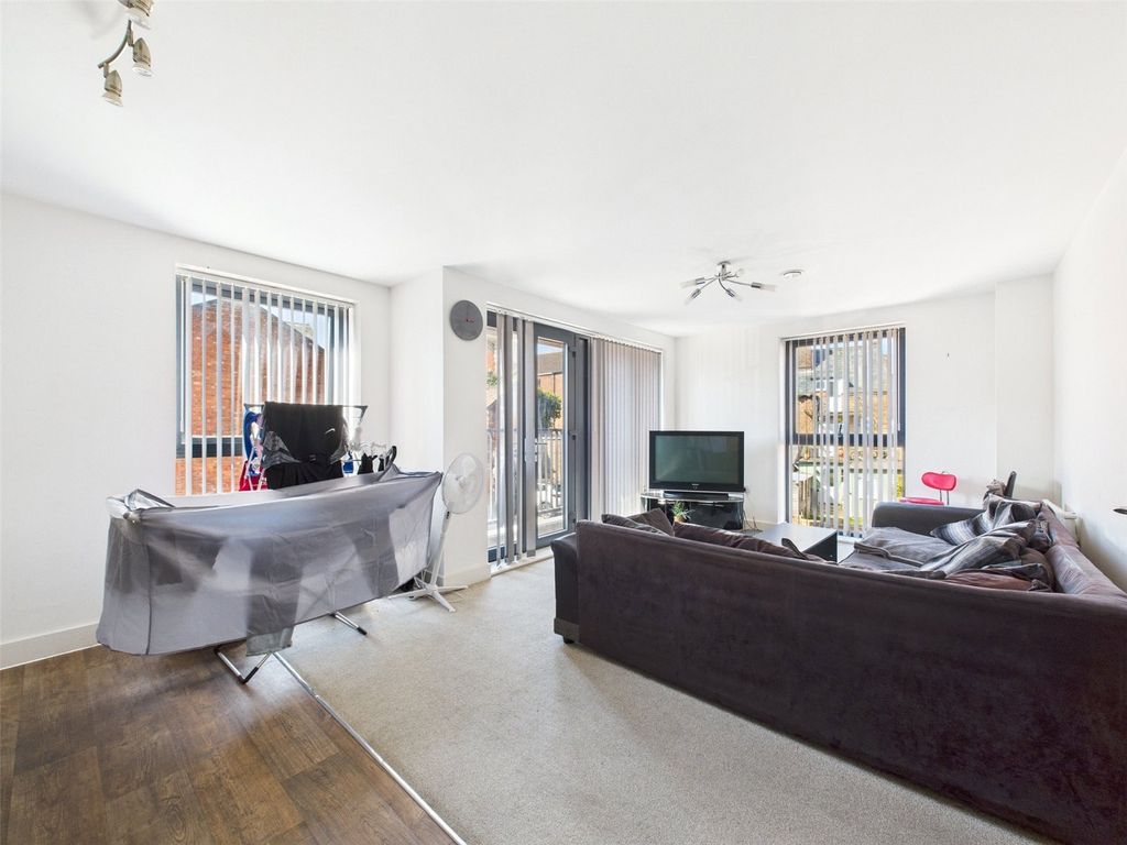 Property photo 2 of 12 Picture No. 03