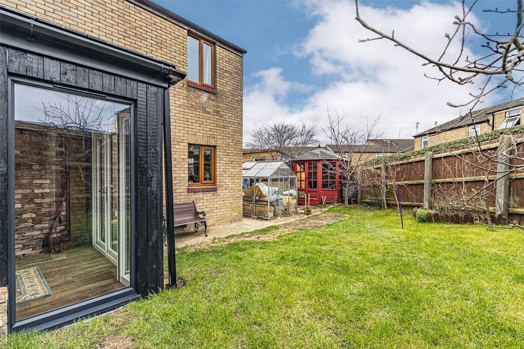 Property photo 3 of 15 Picture No. 02