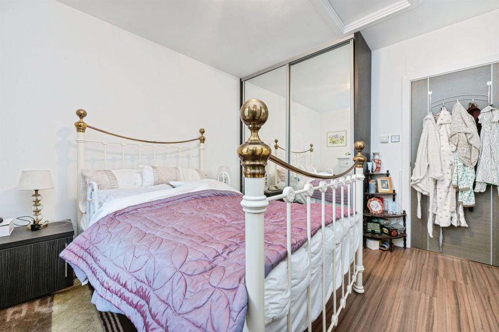 Additional image 7 of 3 bed flat for saleMill Street, Bedford MK40