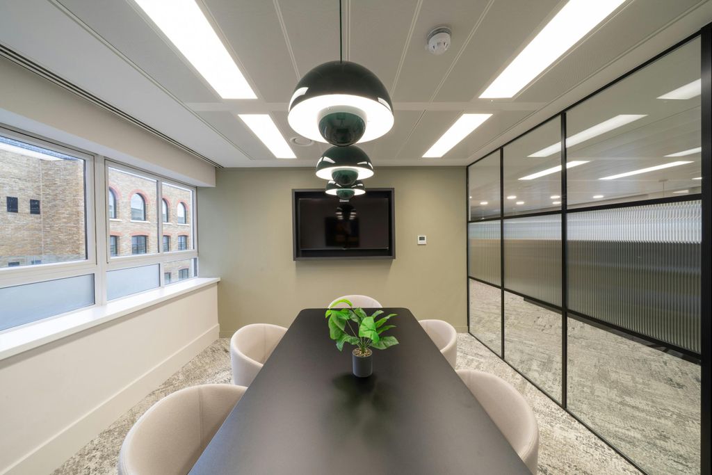 Property photo 3 of 18 41-44 Great Queen Street_Jsp4045_Raw Image.Jpg