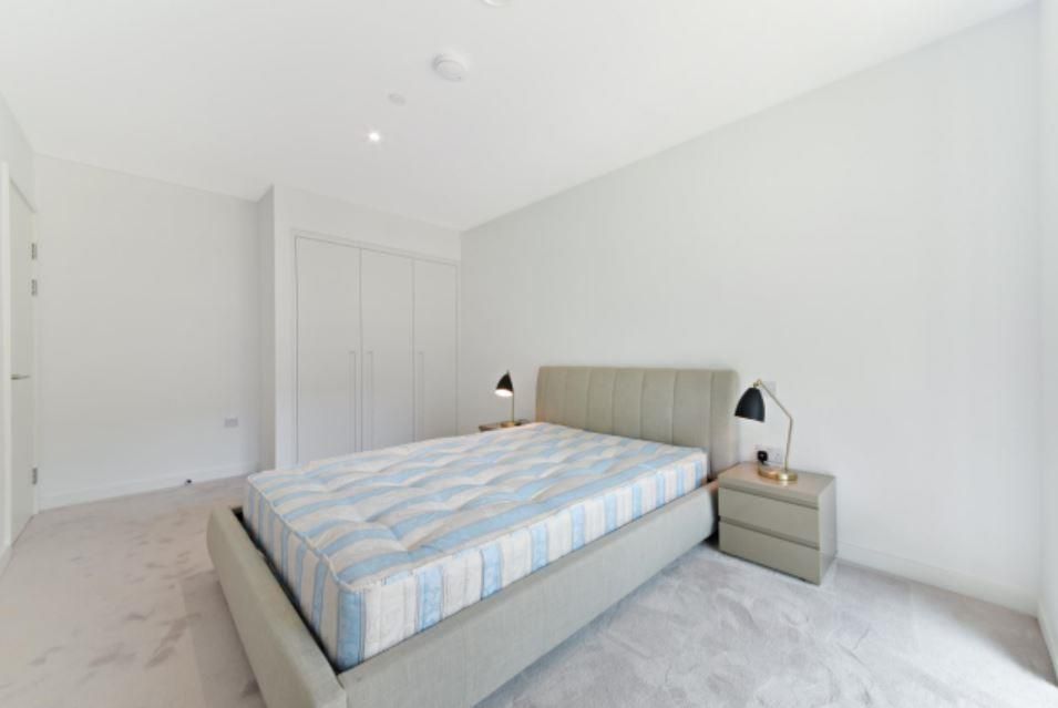Property photo 3 of 11 Bedroom.Jpg