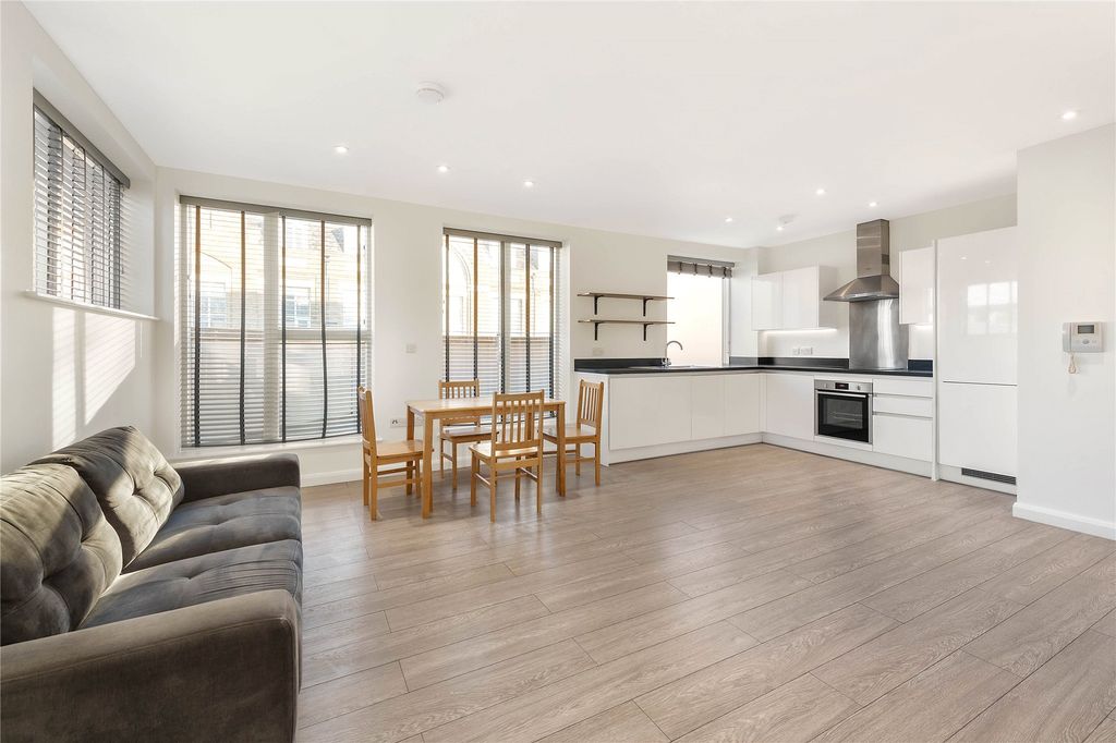 Property photo 3 of 9 Picture No. 02