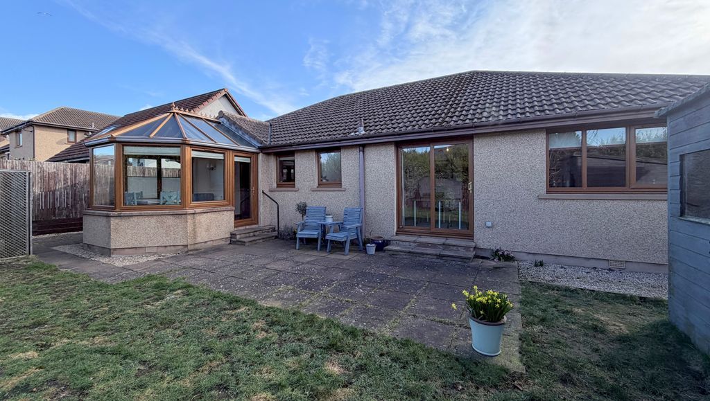 Property photo 2 of 28 Exterior Rear