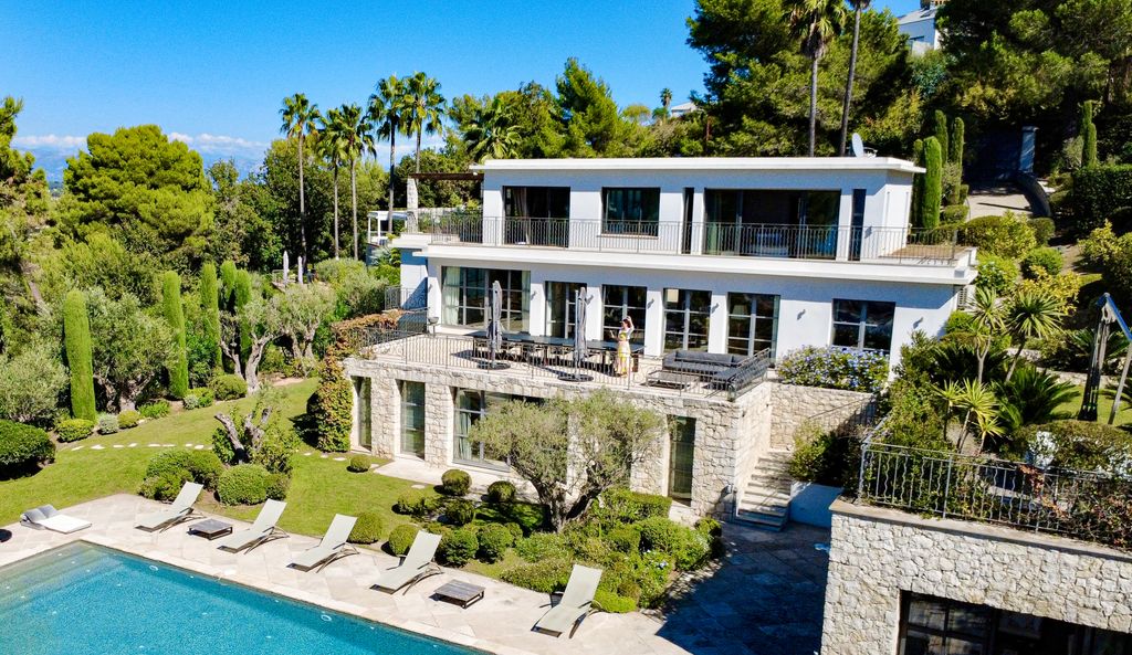 Property photo 2 of 29