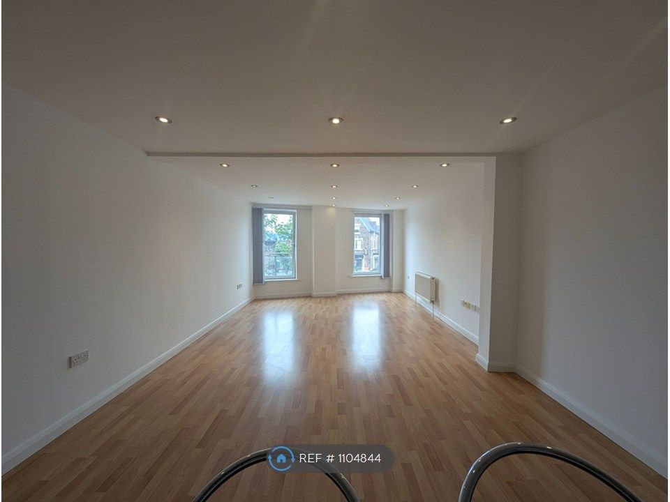 Property photo 2 of 11 Living Area