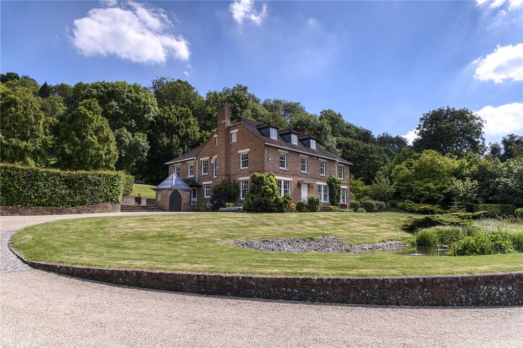 Property photo 1 of 54 Westdown House