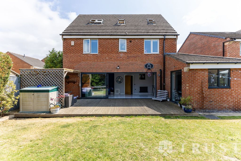 Property photo 2 of 58