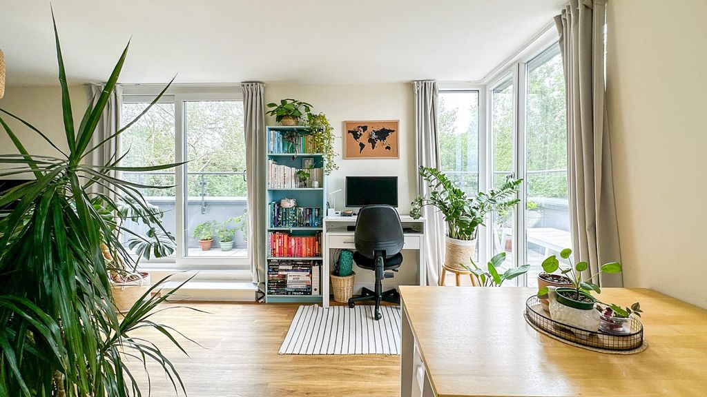 Property photo 2 of 20 Untitled-1116.Jpg