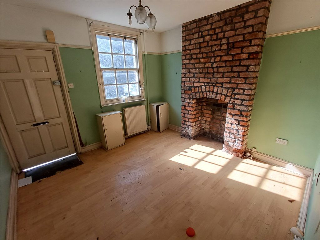 Property photo 2 of 9 Picture No. 04