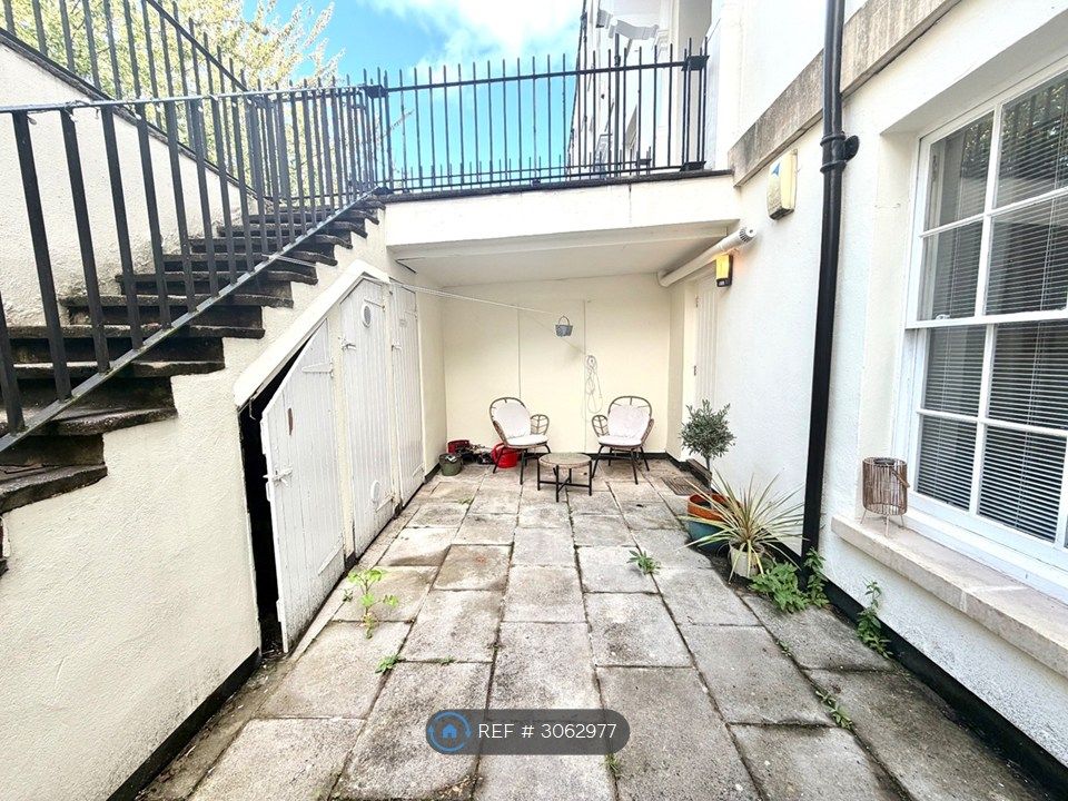 Property photo 3 of 5
