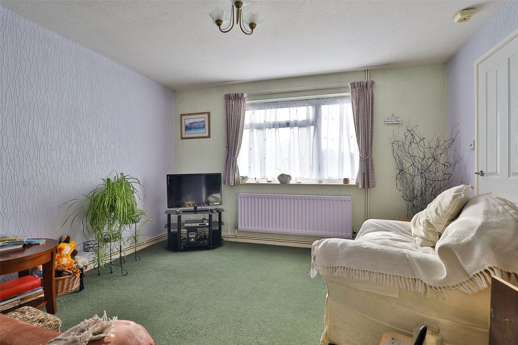 Property photo 3 of 18 Picture No. 10