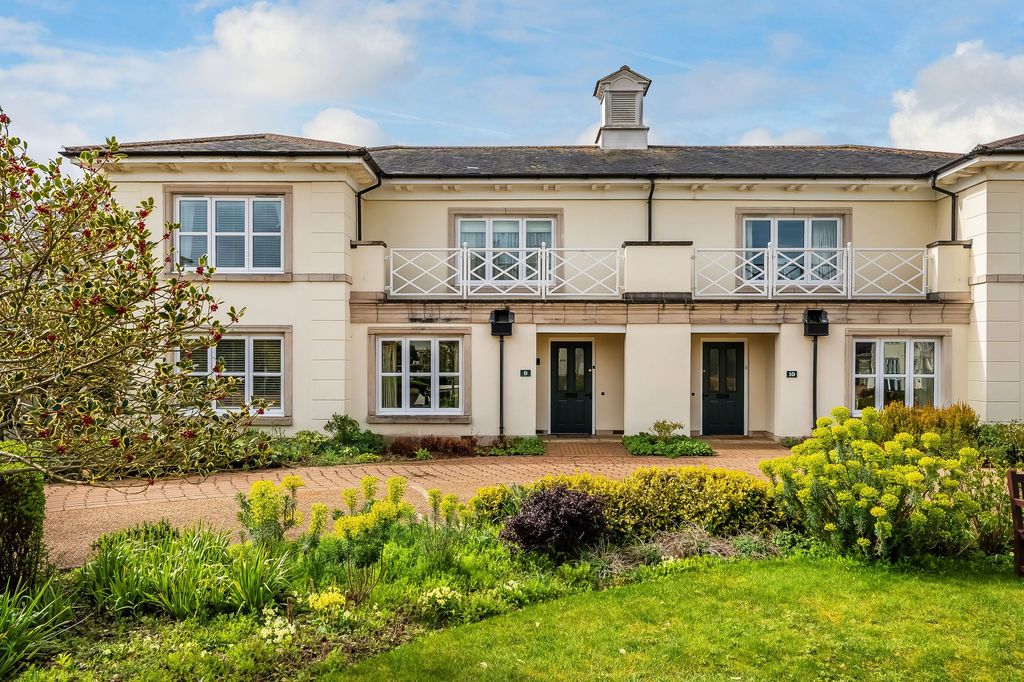 Property photo 1 of 34