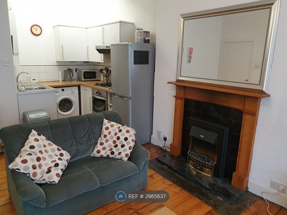 Property photo 2 of 6