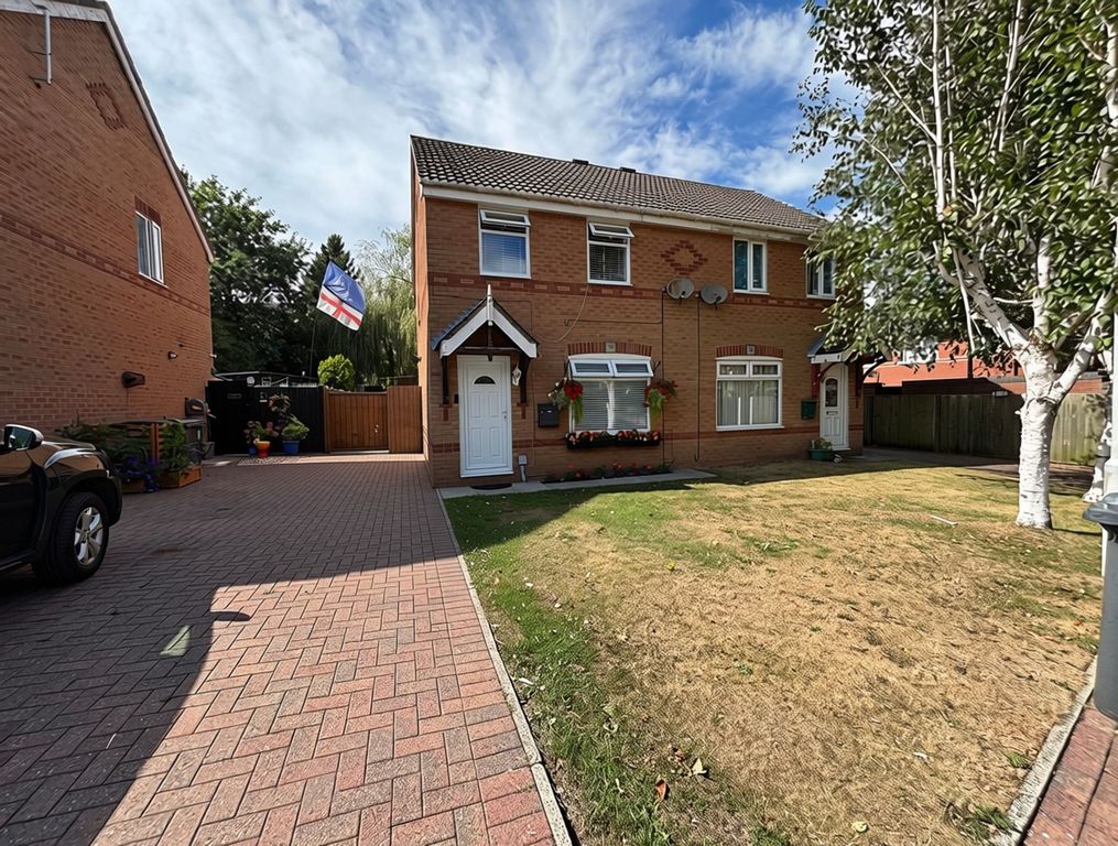 Property photo 1 of 14 Front