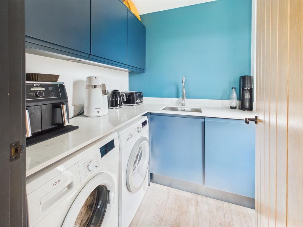 Additional image 19 of 4 bed property for saleYork Road, Peacehaven BN10