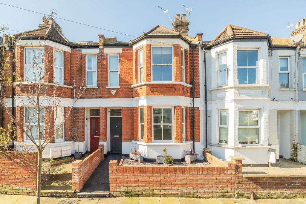 Property photo 1 of 6