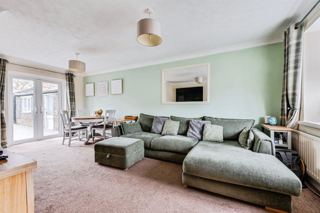 Property photo 3 of 17