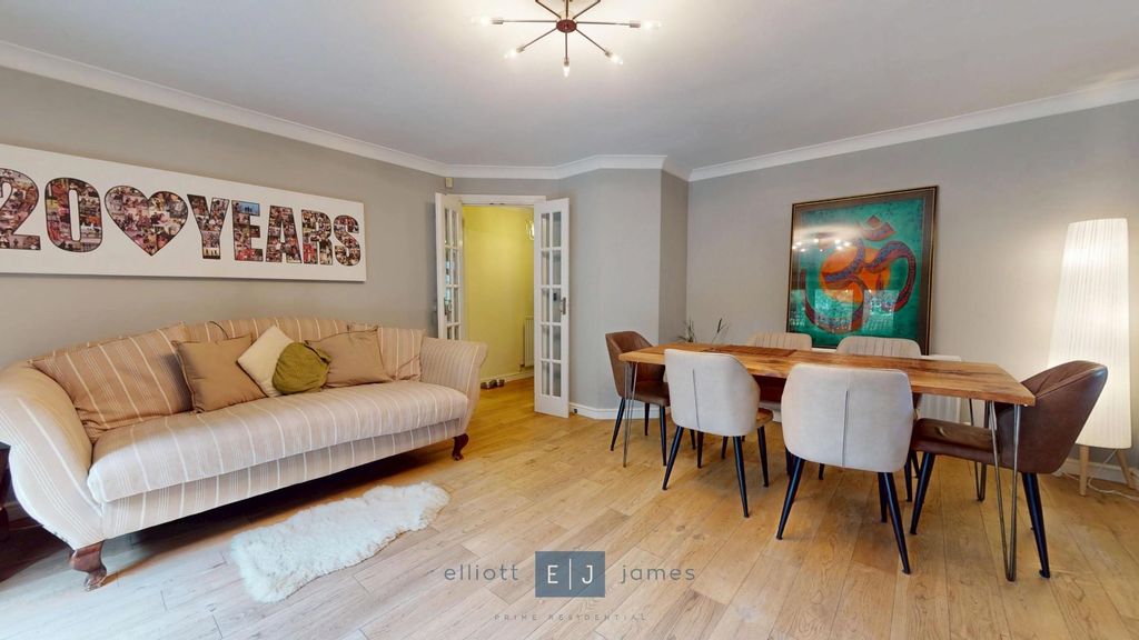 Property photo 3 of 29