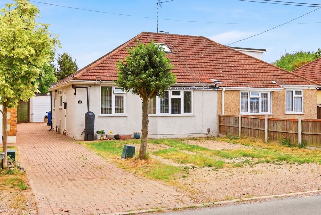 Property photo 1 of 19 Semi Detached