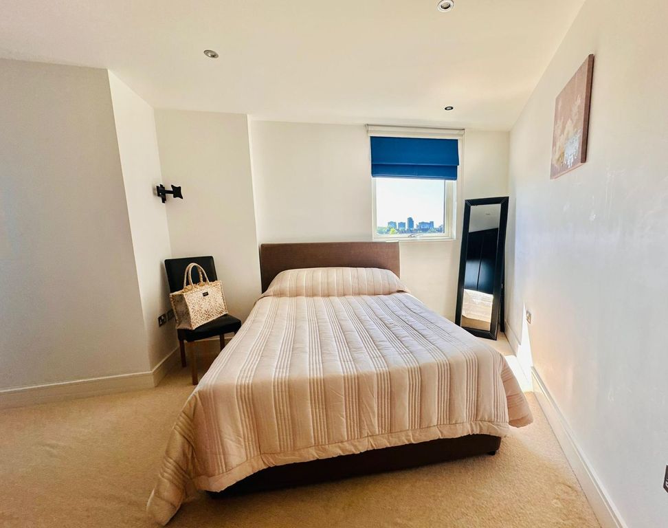 Property photo 2 of 12