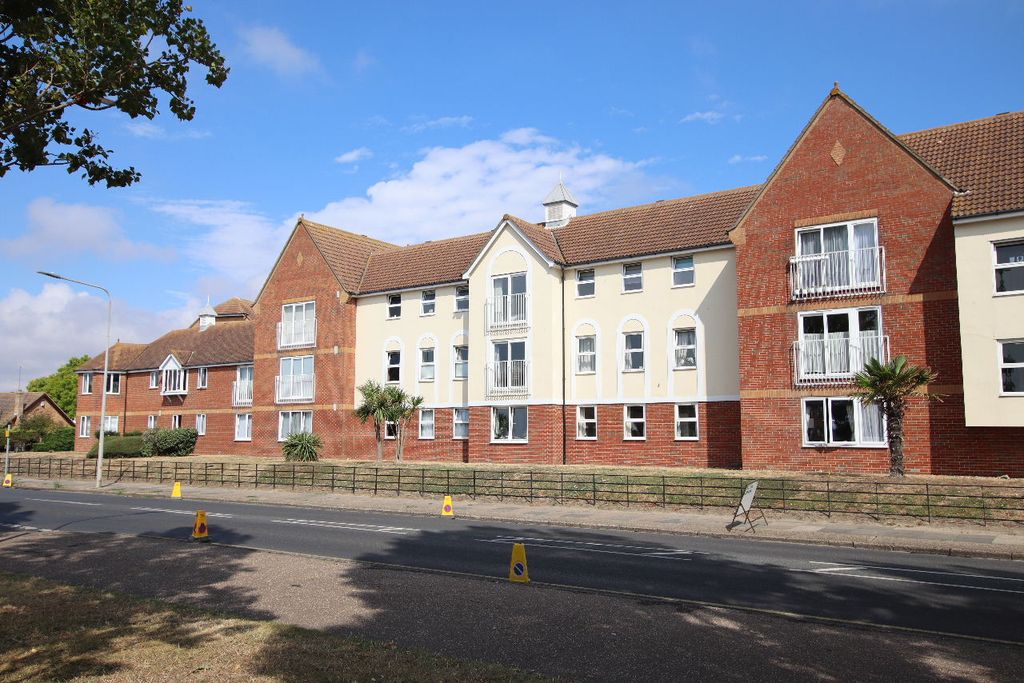 Property photo 3 of 14 Marina Point 45 - Seafront Side View