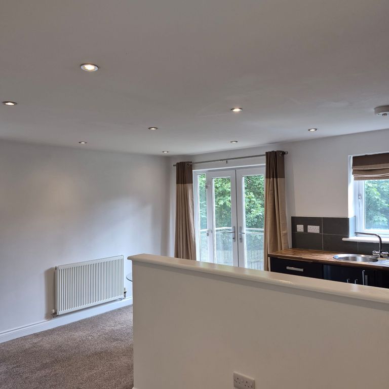 Property photo 2 of 16