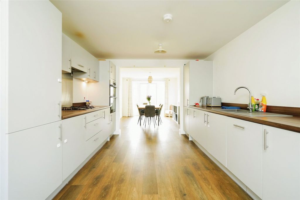 Property photo 3 of 10 Picture No. 09