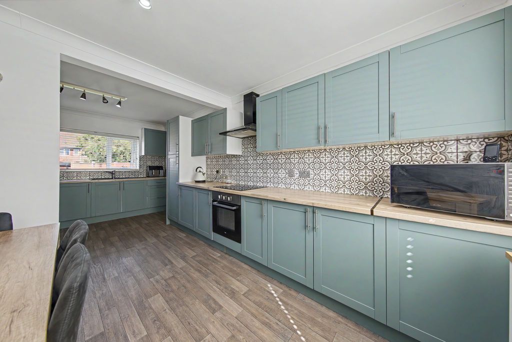 Property photo 3 of 36 Kitchen Diner