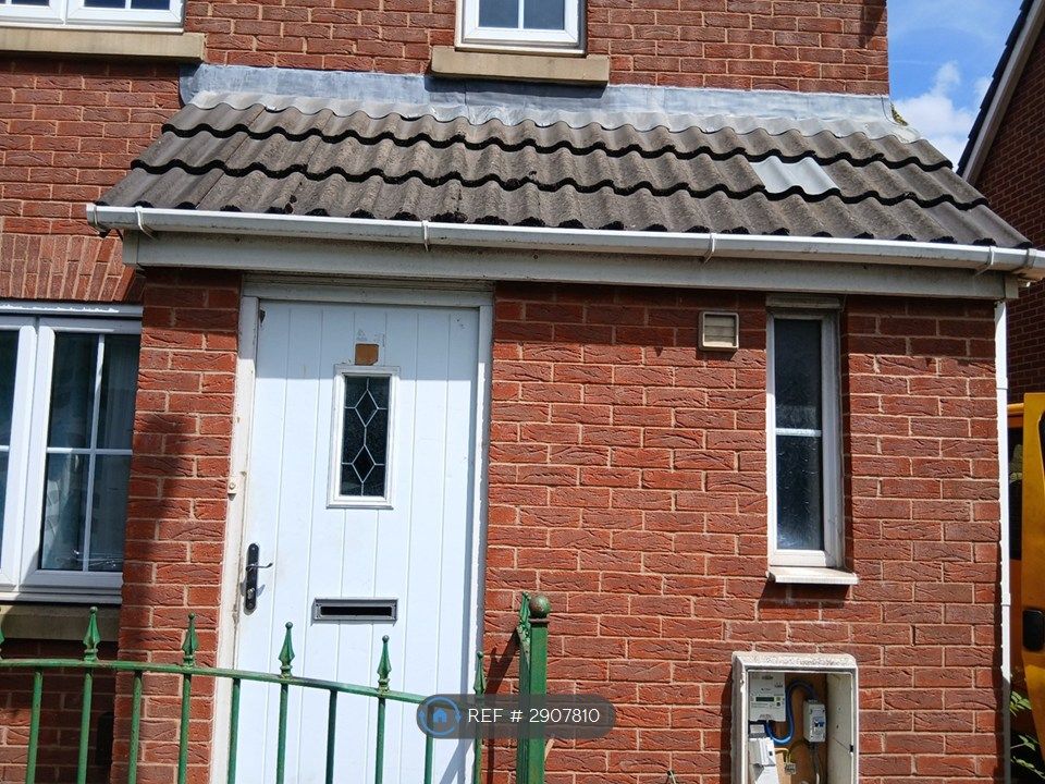Property photo 2 of 23