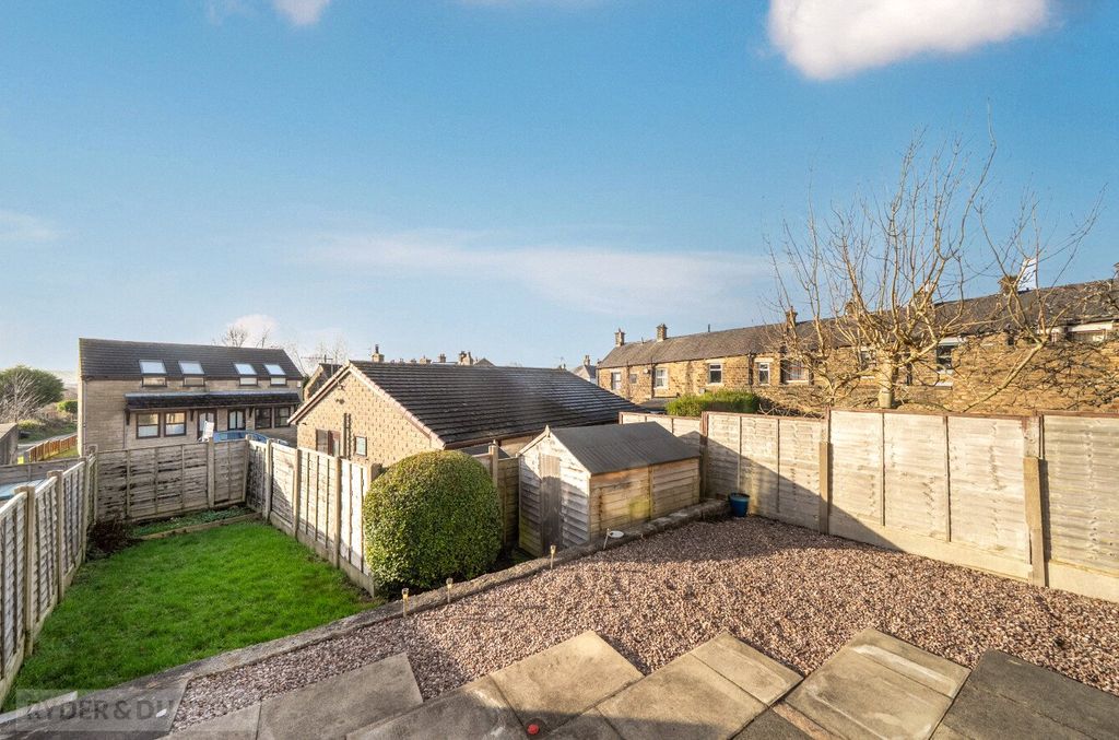 Property photo 3 of 15 Garden