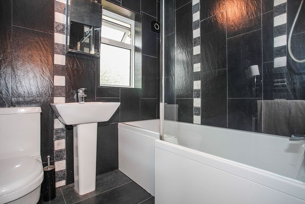 Property photo 1 of 7 Main Page