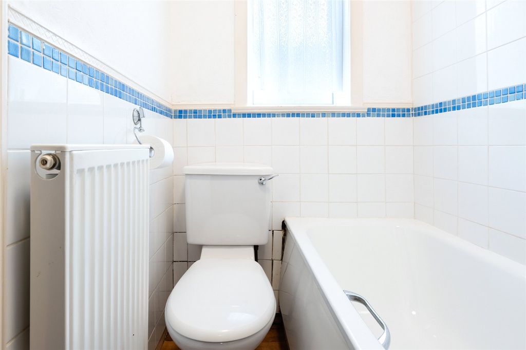 Additional image 17 of 2 bed flat for saleGladstone Street, Leven, Fife KY8