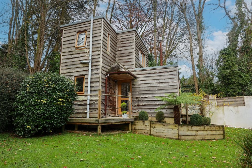Property photo 2 of 22