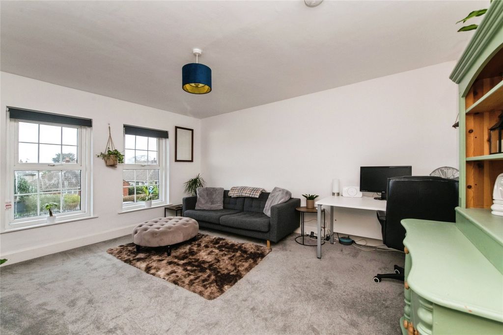 Property photo 1 of 15 Picture No. 10