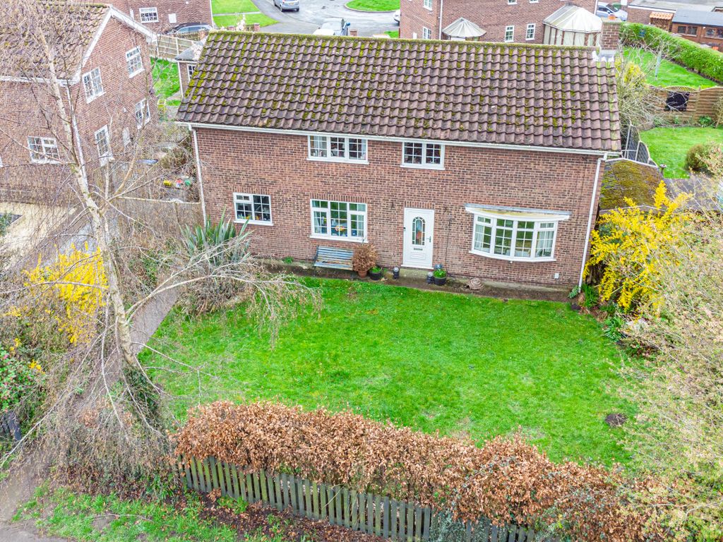 Property photo 1 of 21 Front