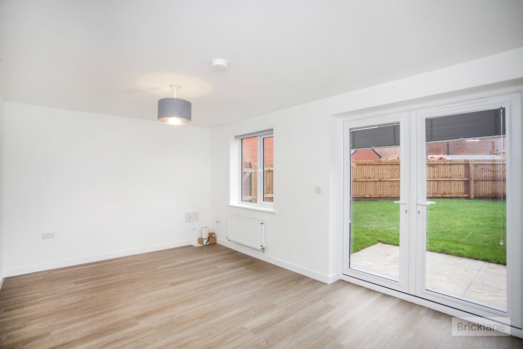 Property photo 2 of 14 Image