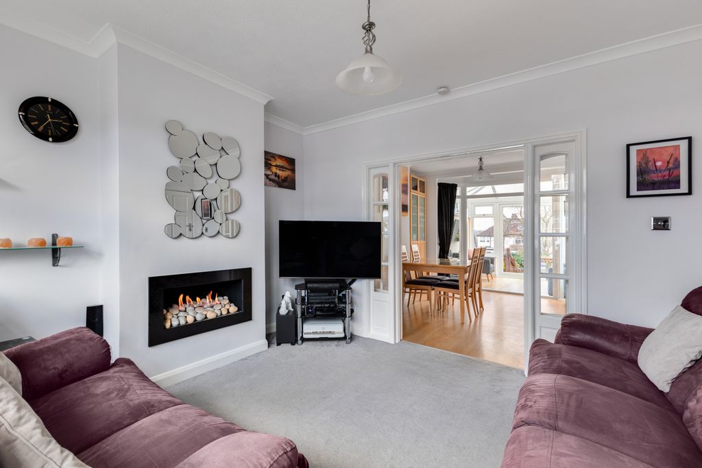 Property photo 2 of 15 Picture No. 03